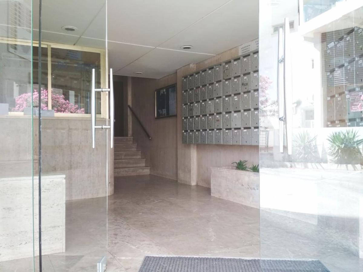 Beachfront Skyline Retreat 1Br Pool Central Larnaca Exteriör bild