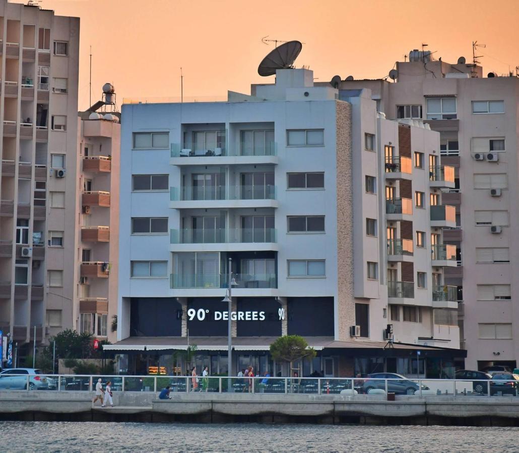 Beachfront Skyline Retreat 1Br Pool Central Larnaca Exteriör bild
